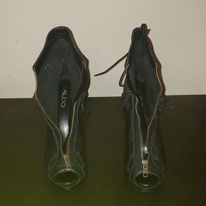 Aldo peep toe zipper bootie
